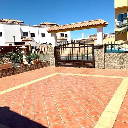 Casa Lolo La Oliva